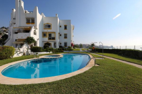 082 - Stunning Sea Views Beachfront Apartment